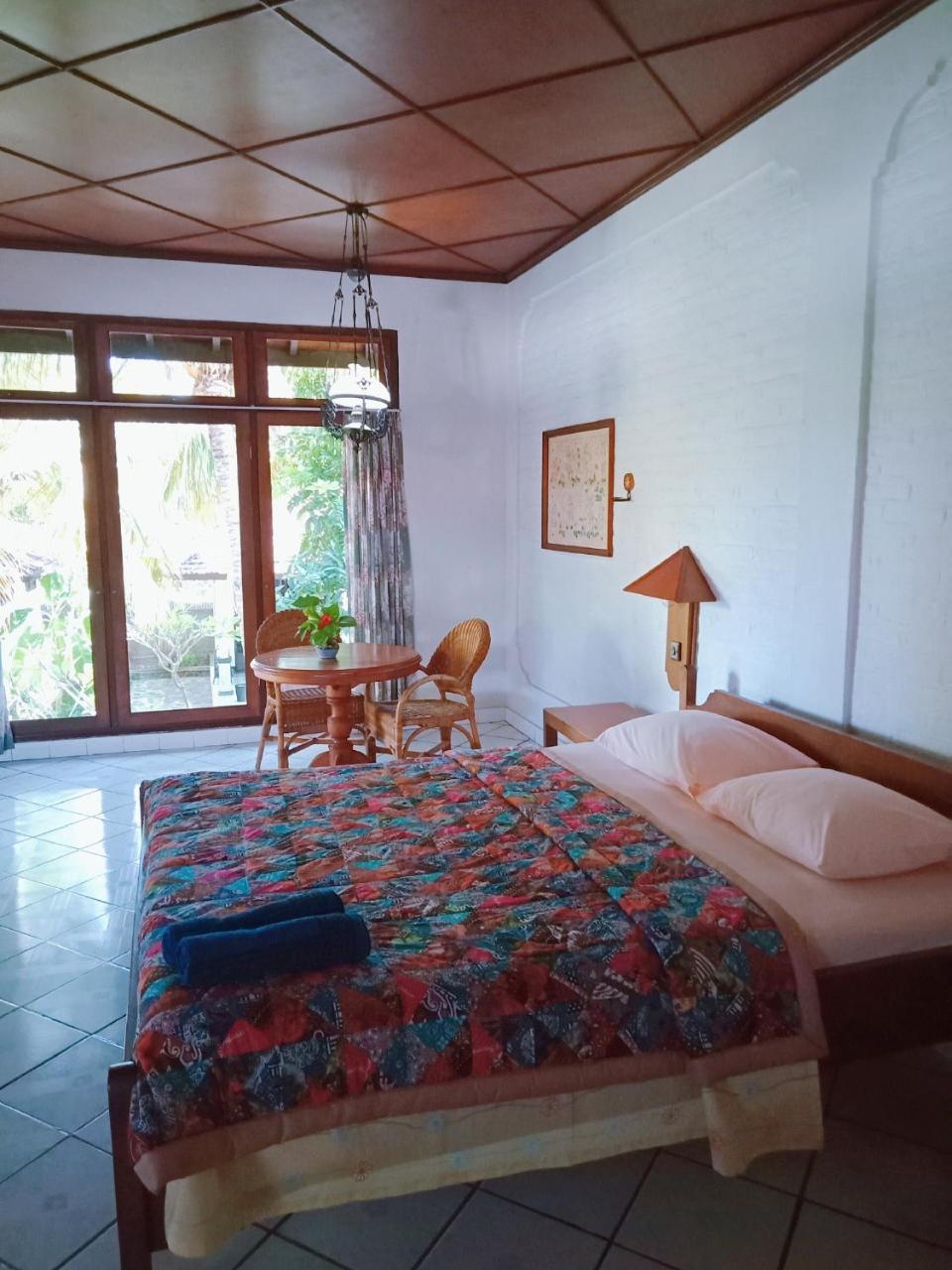Rini Hotel Lovina Dış mekan fotoğraf