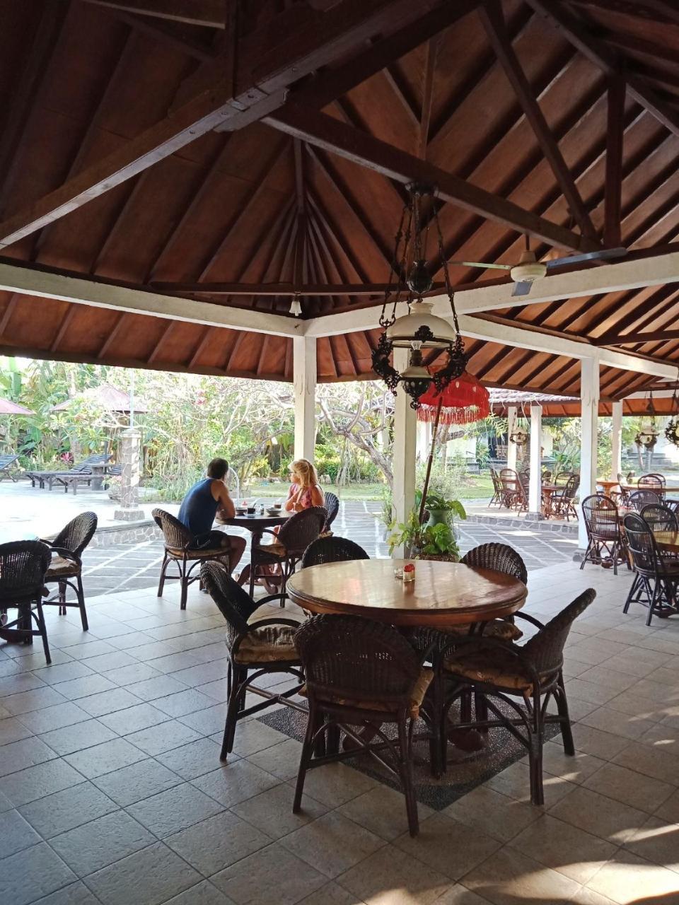 Rini Hotel Lovina Dış mekan fotoğraf