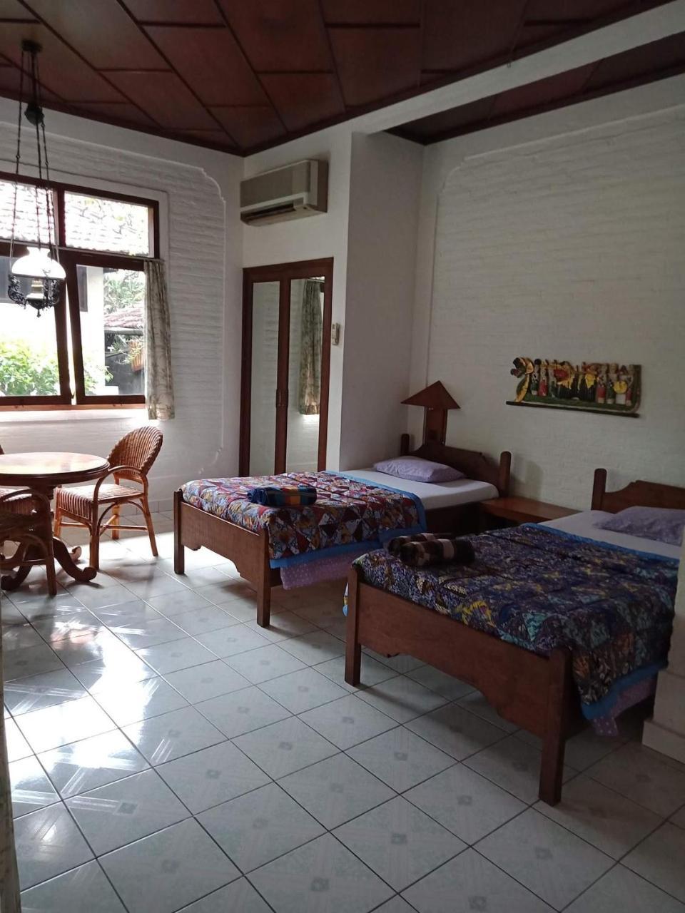 Rini Hotel Lovina Dış mekan fotoğraf