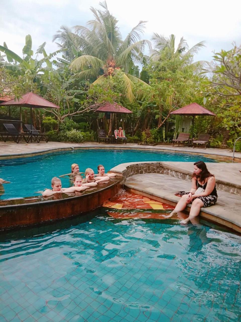 Rini Hotel Lovina Dış mekan fotoğraf